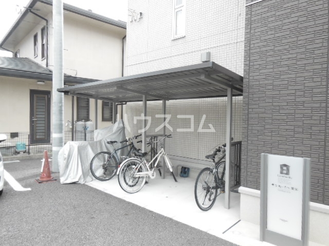 24/30 エントランス
