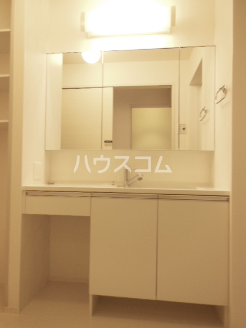 13/30 洗面