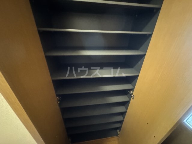 13/30 収納