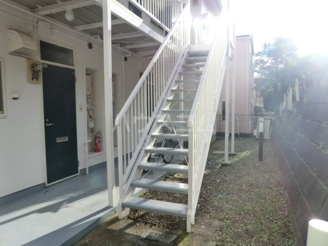 19/29 エントランス