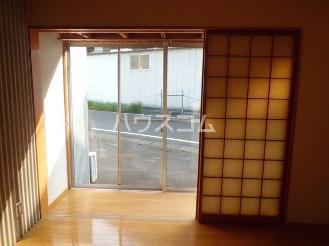 13/18 バルコニー