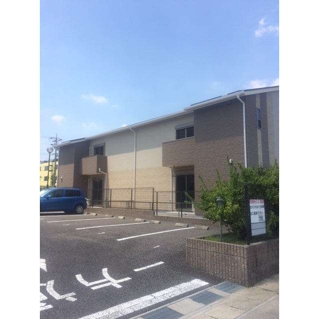 15/15 駐車場