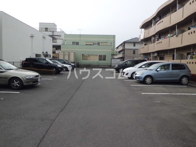27/29 駐車場