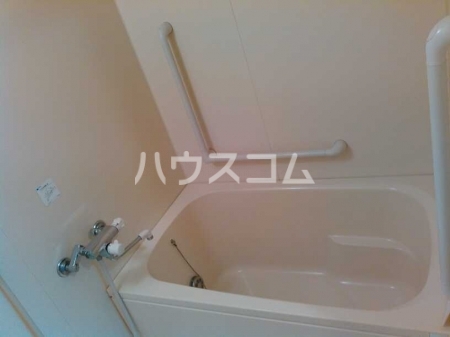 13/30 浴室