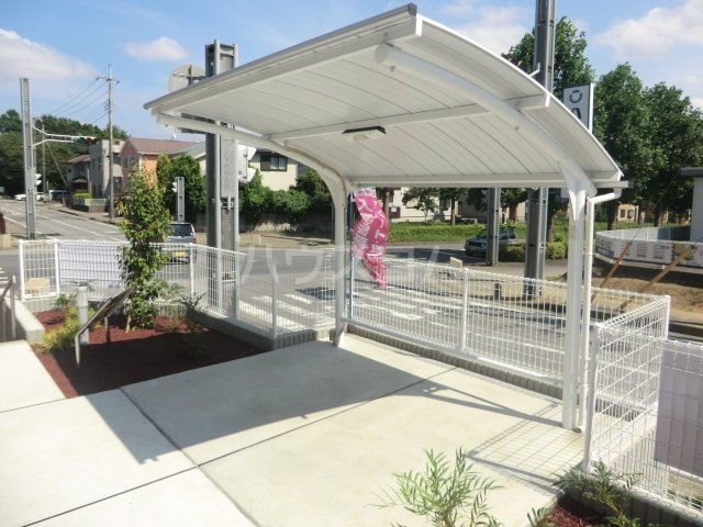 24/30 エントランス