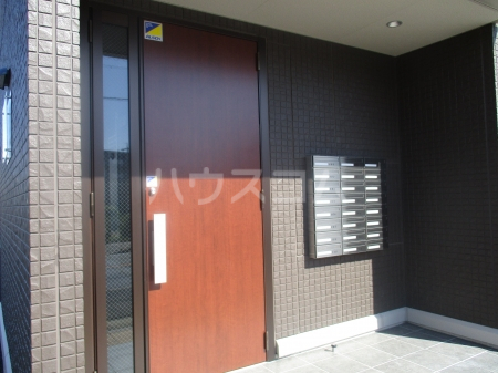 16/22 エントランス