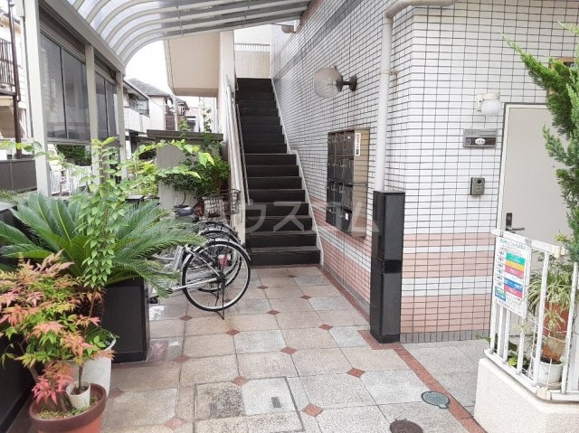 17/22 エントランス