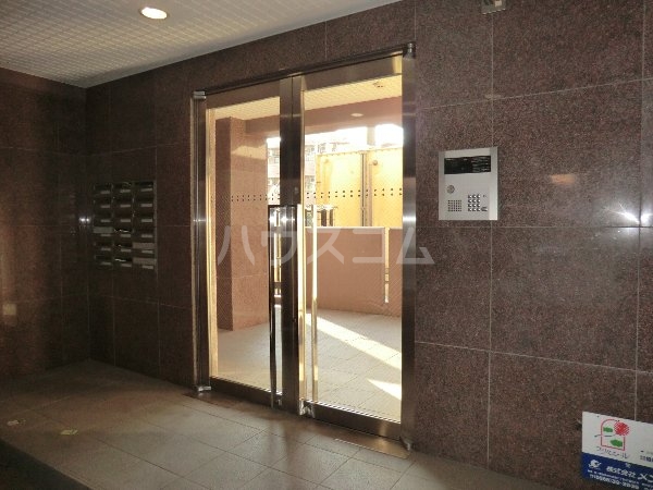 22/30 エントランス