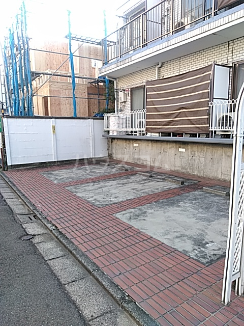 29/30 駐車場