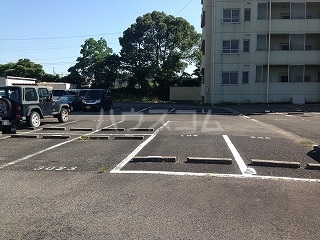22/30 駐車場