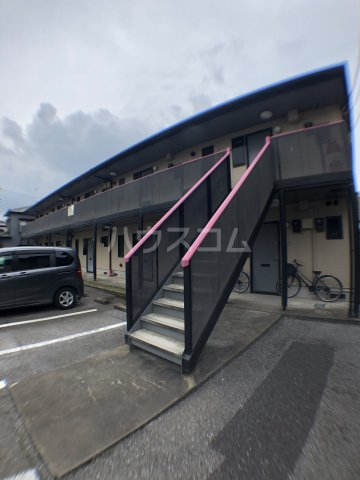 21/30 エントランス