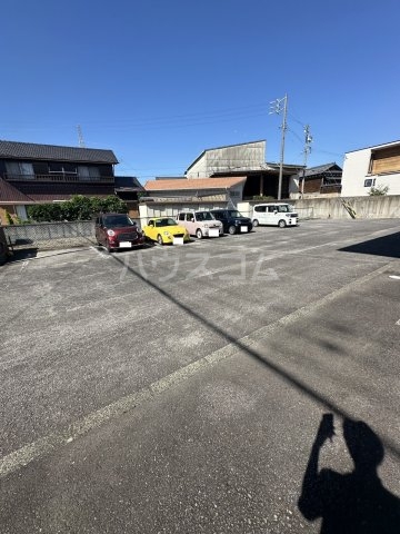 22/30 駐車場