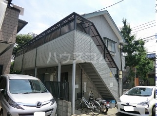 22/30 エントランス