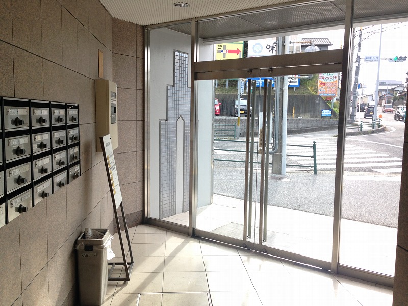 2/4 エントランス