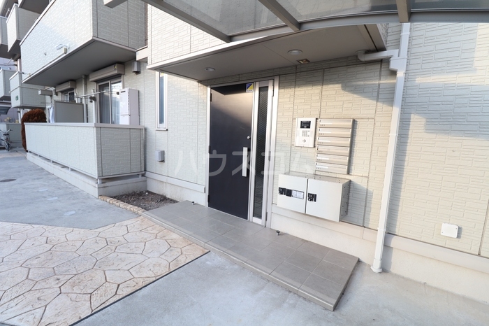 16/25 エントランス