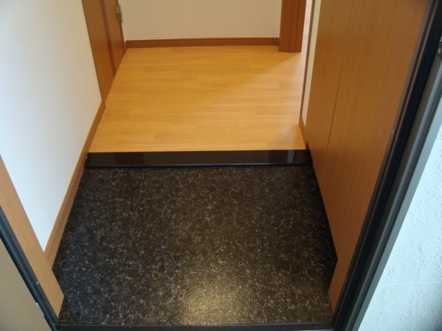 2/4 エントランス