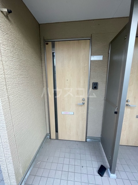 14/30 玄関