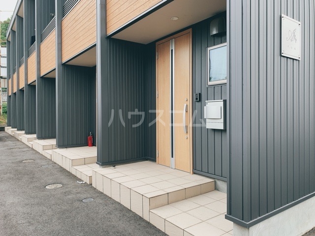 22/30 エントランス