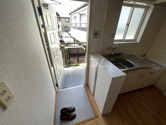 14/30 玄関