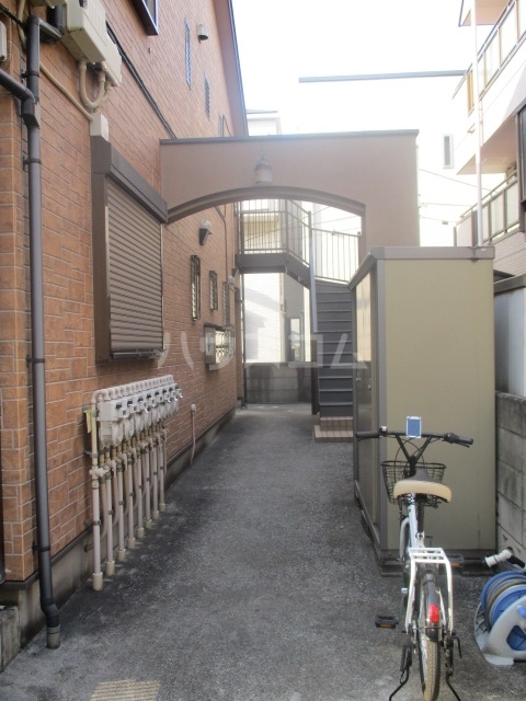 21/25 エントランス