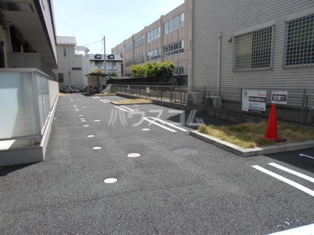 14/23 駐車場