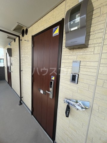 26/29 エントランス