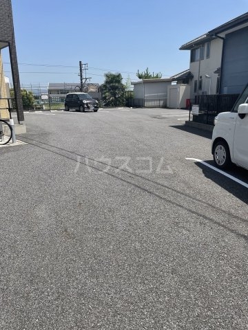 27/29 駐車場