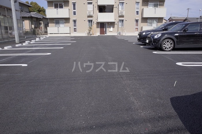 19/25 駐車場