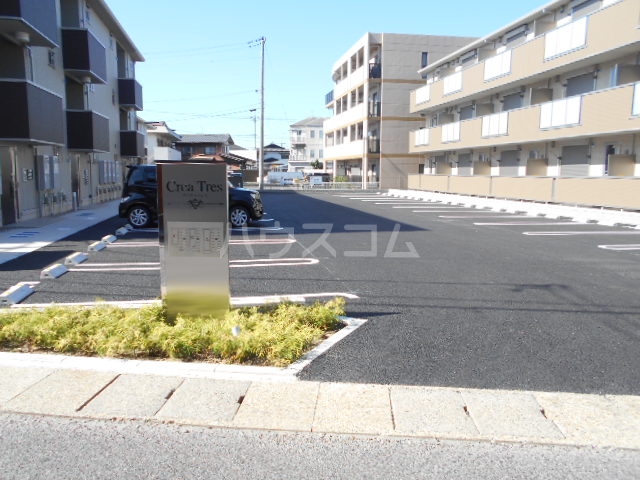 22/30 駐車場