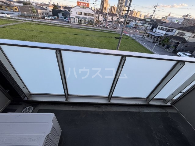 14/23 バルコニー