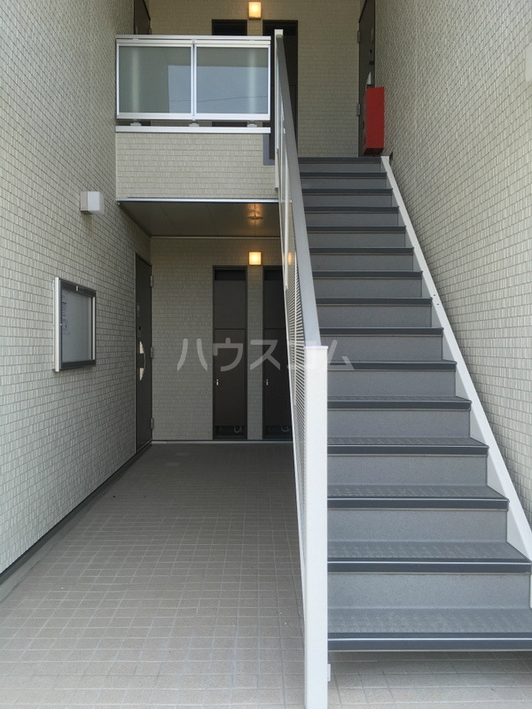 21/29 エントランス