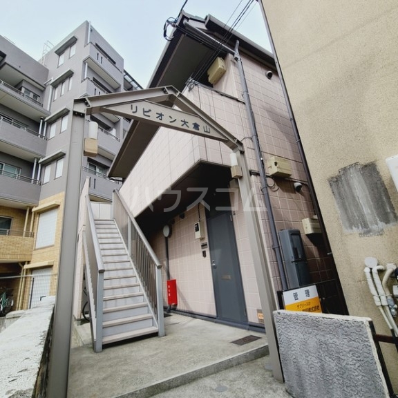 16/18 エントランス