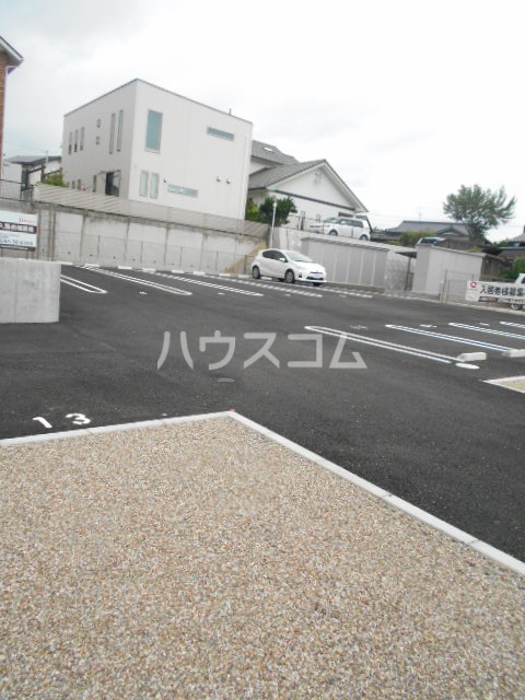 26/30 駐車場