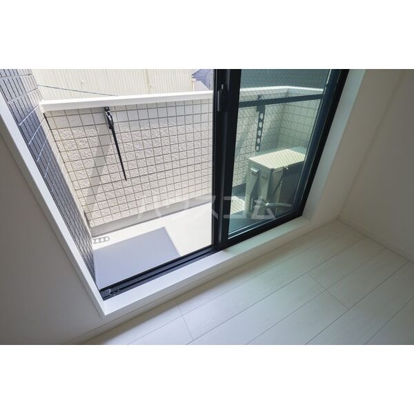 13/16 バルコニー