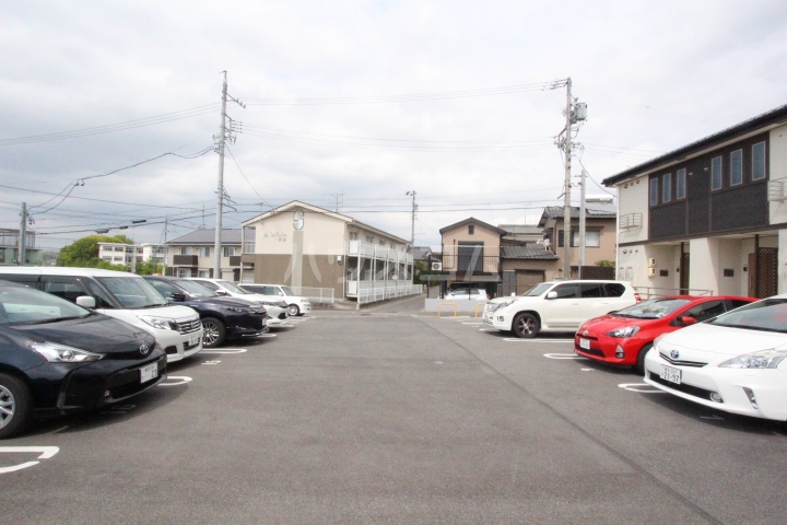 25/30 駐車場