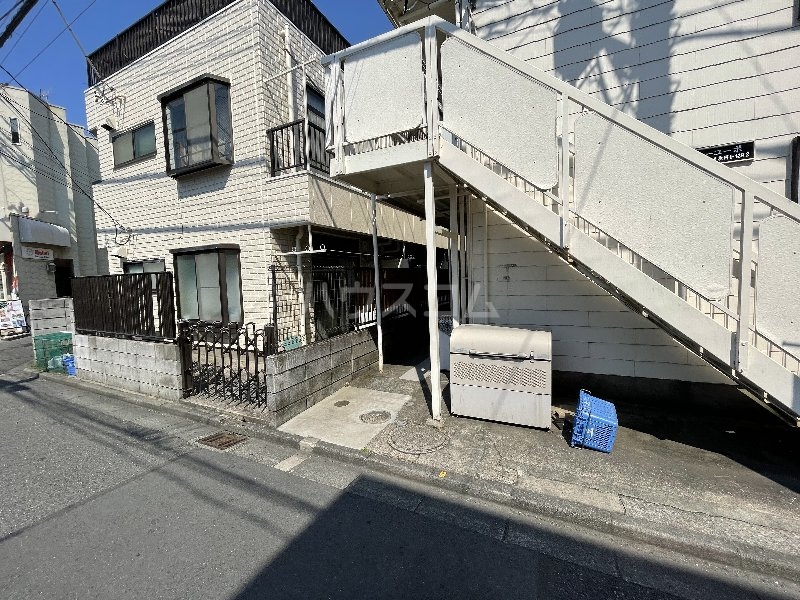 3/4 エントランス