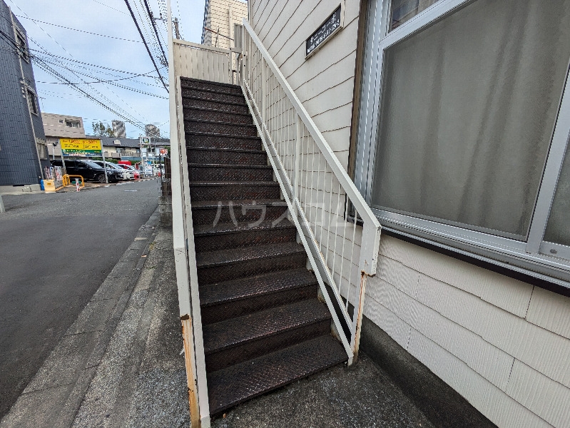 17/18 エントランス