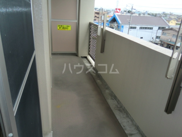 19/26 バルコニー