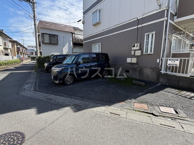 28/30 駐車場