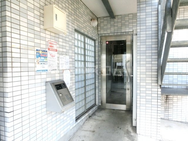 2/11 エントランス