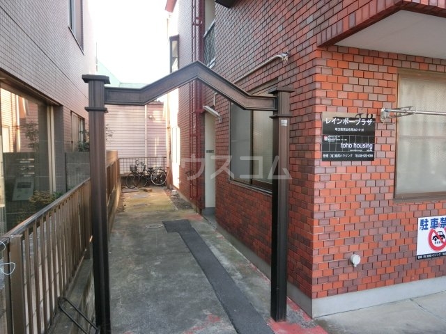 19/28 エントランス