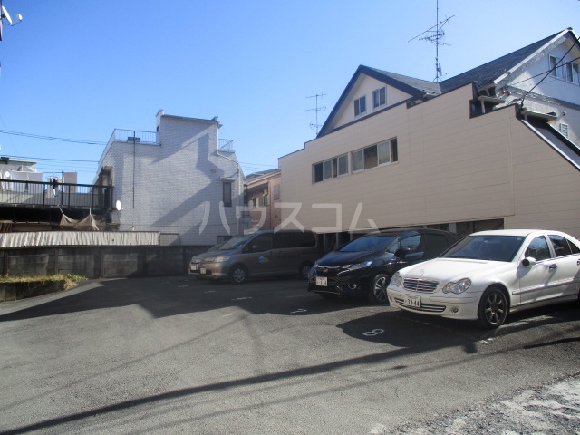 22/30 駐車場