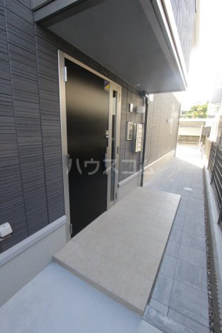 22/30 エントランス