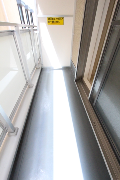 18/24 バルコニー