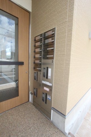 22/24 エントランス