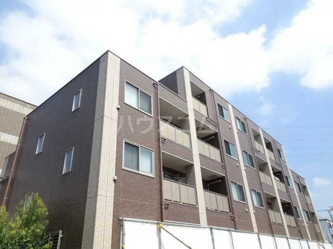 14/20 エントランス