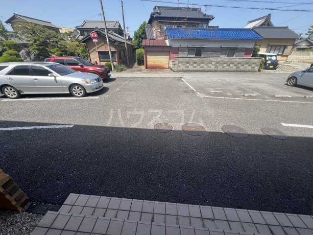 21/29 駐車場