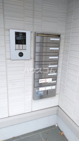 25/30 エントランス