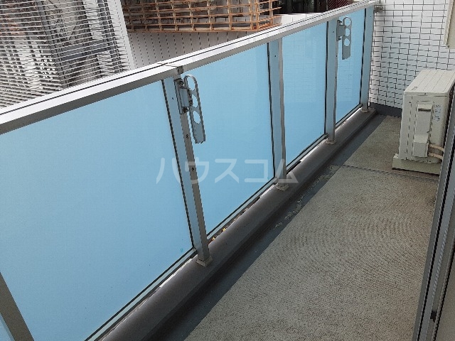 20/30 バルコニー