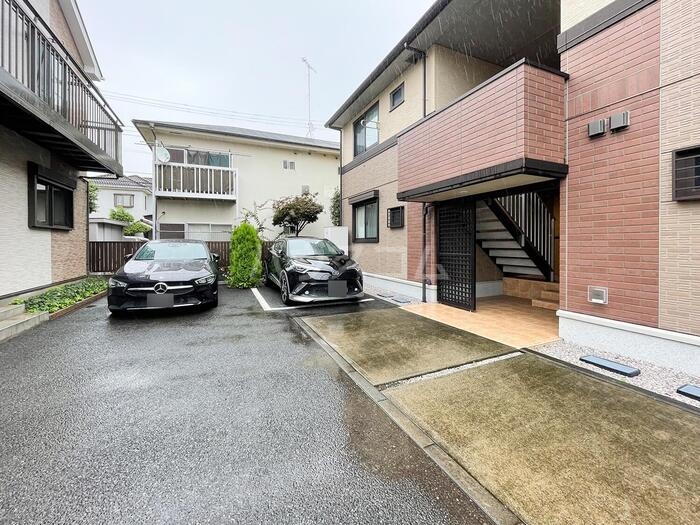 2/13 駐車場